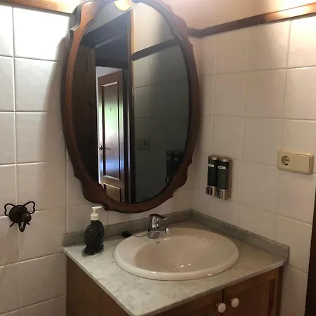 Triplex En Edificio Erta Apartment